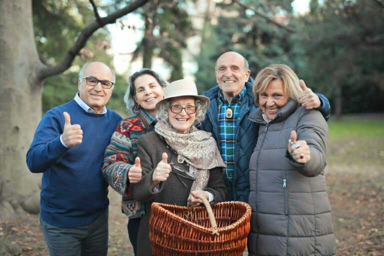 Senior Panic Button in Canada: 5 Key Insights into How It Works and Why It Matters